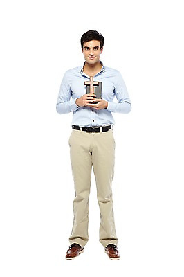 포토 JPG 스튜디오촬영 전신 서양인 외국인 해외기획촬영 직업 해외 2011년태국 남자 기독교 종교 포즈 십자가 종교용품 모션 기독교용품 실내 한명 서기 미소 웃음 들기 누끼 사람 20대 성인 앞모습 성경 기독교인 종교인 신도 선교사 선교 선교활동 남자만 남자한명만 성인남자만 청년만 청년남자만 청년남자한명만 성인한명만 성인남자한명만 성인만 국내포토 1 뷰포인트 표정 인종 청년 내부 파일형식