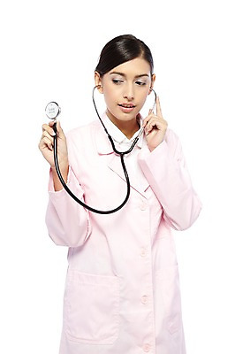 포토 JPG 스튜디오촬영 서양인 외국인 해외기획촬영 직업 해외 여자 2011년태국 포즈 청진기 의료기기 실내 한명 서기 웃음 들기 누끼 사람 20대 성인 앞모습 치료 진료 의사 의료용품 가운 의사가운 여자만 여자한명만 성인여자만 청년만 청년여자만 성인한명만 청년여자한명만 성인여자한명만 성인만 국내포토 1 옷 뷰포인트 의학 모션 표정 인종 청년 내부 의료진 파일형식