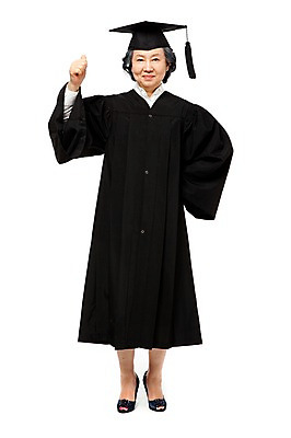 포토 JPG 스튜디오촬영 전신 모델 라이프스타일 여자 노년 할머니 허리손 포즈 학사모 졸업 성공 졸업식 실내 한명 서기 미소 웃음 누끼 사람 동양인 손짓 라이프 앞모습 실버라이프 노후 파이팅 주먹 기쁨 한국인 축하 가운 졸업가운 실버 결과 60대 즐거움 노인대학 여자만 여자한명만 노인만 노인여자만 노인여자한명만 평생교육 국내포토 모자_잡화 1 옷 교육 감정 뷰포인트 컨셉 모션 표정 인종 성인 내부 생활 대학교 성인만 파일형식