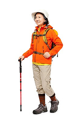 포토 JPG 스튜디오촬영 전신 모델 모자 라이프스타일 응시 여자 노년 할머니 여유 스포츠 포즈 가방 배낭 지팡이 레저용품 레저 실내 건강 한명 서기 미소 웃음 들기 누끼 사람 동양인 취미 라이프 레포츠 실버라이프 노후 운동 걷기 건강관리 등산 트래킹 한국인 실버 60대 등산복 즐거움 등산용품 등산가방 등산모자 여자만 여자한명만 노인만 노인여자만 노인여자한명만 국내포토 모자_잡화 1 시선 잡화 옷 감정 모션 표정 관리 인종 성인 내부 생활 레포츠용품 성인만 파일형식