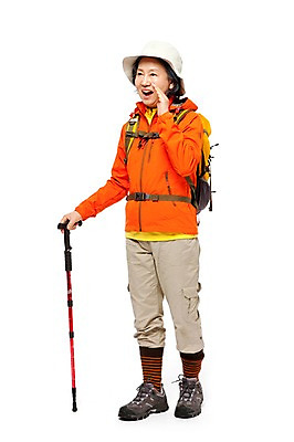 포토 JPG 스튜디오촬영 전신 모델 모자 라이프스타일 응시 여자 노년 할머니 여유 스포츠 포즈 가방 배낭 지팡이 레저용품 레저 실내 건강 말하기 한명 서기 미소 웃음 들기 누끼 사람 동양인 손짓 취미 라이프 레포츠 실버라이프 노후 운동 건강관리 외침 등산 트래킹 한국인 실버 60대 등산복 즐거움 등산용품 부름 등산가방 등산모자 메아리 여자만 여자한명만 노인만 노인여자만 노인여자한명만 국내포토 모자_잡화 1 시선 잡화 옷 감정 모션 표정 관리 인종 성인 내부 생활 소리 레포츠용품 성인만 파일형식