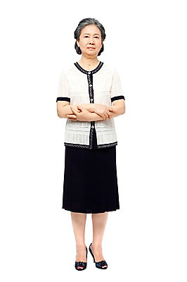 포토 JPG 스튜디오촬영 전신 모델 라이프스타일 여자 노년 할머니 포즈 실내 한명 서기 미소 웃음 누끼 사람 동양인 라이프 앞모습 실버라이프 노후 팔짱 한국인 실버 60대 여자만 여자한명만 노인만 노인여자만 노인여자한명만 국내포토 1 뷰포인트 모션 표정 인종 성인 내부 생활 성인만 파일형식