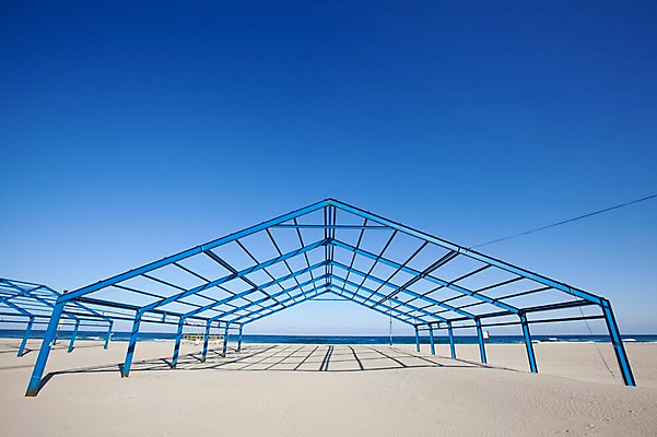 포토 JPG 주간 건축물 건축 모래 바다 겨울 하늘 한국 그림자 풍경 해변 사람없음 야외 모래사장 맑음 구조물 동해 철조물 국내포토 자연요소 계절 아시아 날씨 파일형식