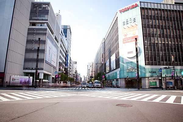 포토 JPG 주간 해외풍경 해외 건축물 현대건축 아시아 도로 길 자동차 거리 거리풍경 풍경 빌딩 사람없음 야외 건물 도시풍경 상점 일본 차도 동경 도시 횡단보도 도심 도쿄 골목길 교차로 백화점 오다이바 국내포토 자연요소 건축 나라 육상교통 교통시설 보행로 파일형식