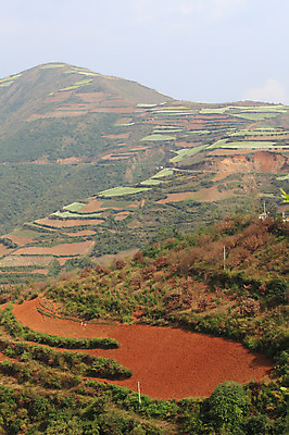 포토 JPG 주간 해외풍경 해외 아시아 밭 풍경 사람없음 야외 중국 농촌 계단식 운남 홍토지 국내포토 자연요소 나라 농업 시골 땅 파일형식