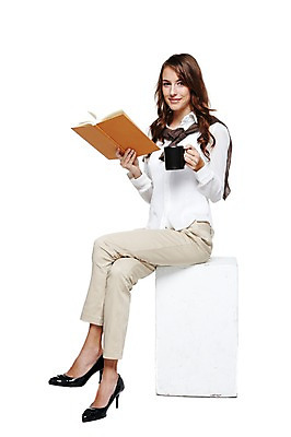 포토 JPG 스튜디오촬영 전신 서양인 외국인 백인 모델 해외기획촬영 우먼라이프 라이프스타일 긴머리 여자 2011년태국 패션 여유 커피 구두 포즈 모션 휴식 잔 실내 한명 미소 웃음 들기 누끼 사람 앉기 20대 성인 취미 라이프 앞모습 책 컵 독서 스카프 가을 차 하이힐 커피잔 찻잔 여자만 여자한명만 성인여자만 청년만 청년여자만 성인한명만 청년여자한명만 성인여자한명만 성인만 국내포토 1 헤어스타일 식기 계절 감정 음료 뷰포인트 신발 컨셉 표정 인종 청년 내부 생활 목도리 여성화 파일형식