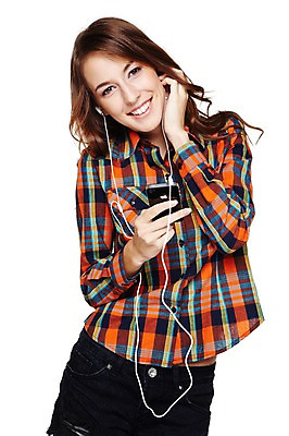 포토 JPG 스튜디오촬영 서양인 외국인 백인 모델 해외기획촬영 우먼라이프 라이프스타일 긴머리 여자 2011년태국 패션 음악 포즈 남방 노래 통신 모션 모바일 무선통신 실내 한명 서기 미소 웃음 들기 누끼 사람 상반신 20대 성인 라이프 앞모습 스마트폰 통신기기 음악감상 듣기 가을 전화기 웨이브 통화 여자만 여자한명만 성인여자만 청년만 청년여자만 성인한명만 청년여자한명만 성인여자한명만 성인만 국내포토 1 헤어스타일 계절 뷰포인트 셔츠 문화예술 표정 인종 청년 내부 생활 핸드폰 스마트기기 기계 감상 파일형식