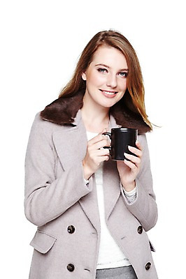 포토 JPG 스튜디오촬영 서양인 외국인 백인 모델 해외기획촬영 우먼라이프 라이프스타일 여자 2011년태국 패션 여유 커피 포즈 겨울 모션 휴식 잔 실내 한명 서기 미소 웃음 들기 누끼 사람 상반신 20대 성인 라이프 앞모습 컵 재킷 코트 차 커피잔 찻잔 여자만 여자한명만 성인여자만 청년만 청년여자만 성인한명만 청년여자한명만 성인여자한명만 성인만 국내포토 1 식기 계절 감정 음료 뷰포인트 컨셉 표정 인종 청년 내부 생활 외투 파일형식
