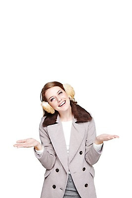 포토 JPG 스튜디오촬영 서양인 외국인 백인 모델 해외기획촬영 우먼라이프 라이프스타일 여자 2011년태국 패션 포즈 겨울 모션 실내 손바닥 한명 서기 미소 웃음 누끼 사람 손짓 상반신 20대 성인 라이프 앞모습 재킷 코트 귀마개 오브젝트 여자만 여자한명만 성인여자만 청년만 청년여자만 성인한명만 청년여자한명만 성인여자한명만 성인만 국내포토 1 손 잡화 계절 뷰포인트 표정 인종 청년 내부 생활 외투 파일형식