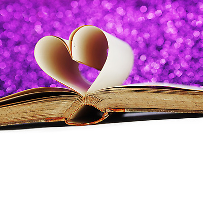 포토 JPG 해외이미지 종이 백그라운드 사랑 사람없음 책 보라색 낭만 하트 카피스페이스 해외202004 해외202105 해외포토 모양 감정 컬러 컨셉 공백 파일형식