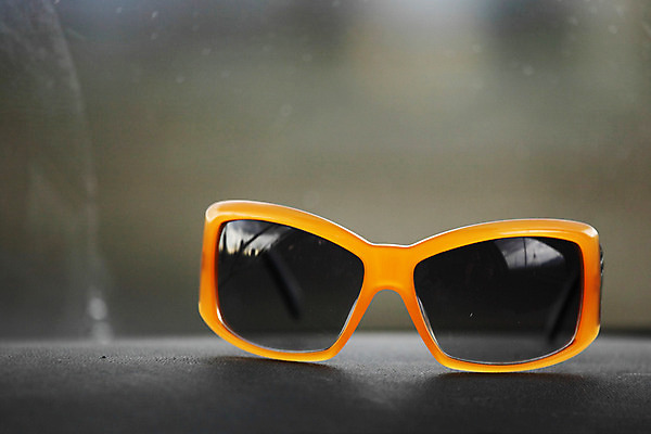 포토 JPG 해외이미지 디자인 옷 안경 도로 선 백그라운드 모션 자동차 유리 추상 거리 사람없음 야외 파란색 빛 태양 유행 검은색 어둠 거울 운전 광선 흰색 화려 고속도로 우아함 보호 시원함 오브젝트 속도 윤곽 펑키 고립 블러 자동 스타일 해외202004 해외202105 해외포토 자연요소 잡화 길 육상교통 컬러 컨셉 무늬 교통시설 재질 파일형식