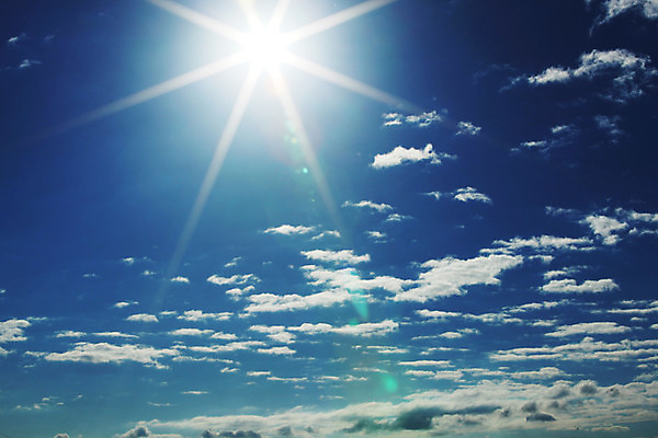 포토 JPG 해외이미지 구름 계절 백그라운드 자연 하늘 날씨 풍경 사람없음 야외 여름 파란색 빛 글로벌 햇빛 태양 평화 우주 환경 맑음 흰색 오픈 분위기 수분 순수 천국 솜털 흐림 산소 오존 해외202004 해외202105 해외포토 자연요소 컬러 컨셉 원소 생태계 파일형식