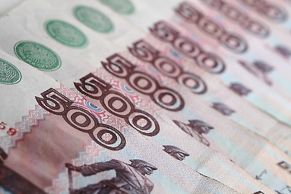 포토 JPG 해외이미지 종이 백그라운드 지폐 돈 비즈니스 사람없음 금융 쪽지 힘 재산 도박 구매 주식 상패 오픈카 투자 러시아 5 손질 뭉치 찌르기 대출 구독 러시아인 루블 모스크바 세금 쉬운 이슈 자금 환불 해외202004 해외202105 해외포토 서양인 유럽 모션 승용차 경제 쇼핑 숫자 상_우승 파일형식