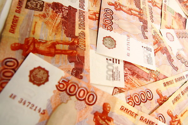 포토 JPG 해외이미지 종이 백그라운드 지폐 돈 비즈니스 사람없음 금융 쪽지 힘 재산 도박 구매 주식 상패 오픈카 투자 러시아 5 손질 뭉치 찌르기 대출 구독 러시아인 루블 모스크바 세금 쉬운 이슈 자금 환불 해외202004 해외202105 해외포토 서양인 유럽 모션 승용차 경제 쇼핑 숫자 상_우승 파일형식