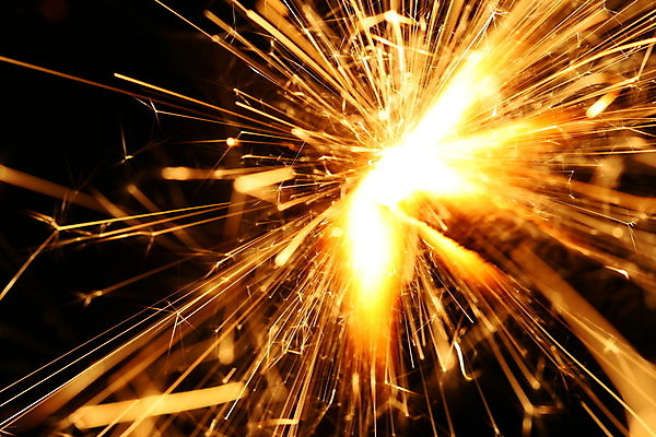 포토 JPG 해외이미지 계절 별 백그라운드 크리스마스 겨울 오렌지 불 추상 휴가 새로움 기념 폭죽 따뜻함 사람없음 빨간색 빛 노란색 파티 검은색 축제 에너지 흰색 축하 뜨거움 막대기 황금 야간 위험 폭발 연도 질감 마법 노출 고립 특별함 화상 해외202004 해외202105 해외포토 자연요소 기념일 컬러 컨셉 무늬 과일 이벤트 상처 파일형식