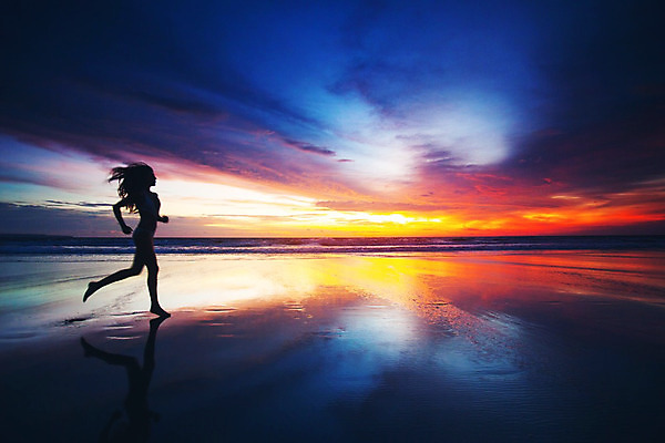 포토 JPG 해외이미지 1 라이프스타일 여자 실루엣 모래 스포츠 바다 이동 자연 하늘 건강 한명 야외 물 파란색 달리기 조깅 일출 일몰 자유 발리 달리기선수 해외202004 해외202105 해외포토 자연요소 컬러 섬 컨셉 모션 촬영기법 사람 생활 운동 노을 생태계 인도네시아 육상선수 파일형식