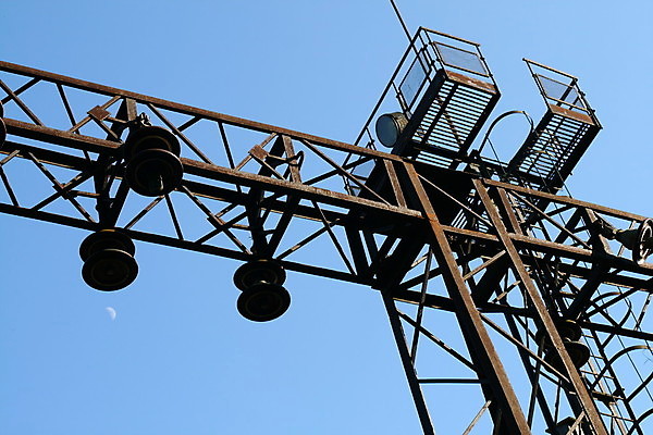 포토 JPG 해외이미지 산업 선 하늘 프레임 사람없음 금속 힘 에너지 전선 연결 큼 전염 볼트 지휘자 공학 진행 분배 블루스 요금 전압 철강 현재 힘찬 공급 해외202004 해외202105 해외포토 교육 컨셉 재질 음악가 공구 질병 크기 감염 파일형식