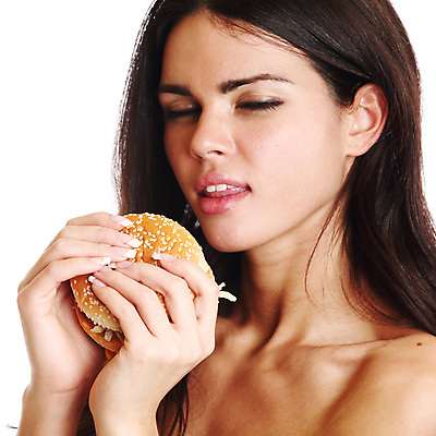 포토 JPG 해외이미지 백인 1 손 여자 얼굴 음식 다이어트 갈색머리 샌드위치 건강 한명 사람 성인 옆모습 청춘 식사 저녁식사 햄버거 흰색 잡기 오픈 입 먹기 배고픔 피부 속도 롤 토막 내추럴 점심식사 고립 번 치즈버거 해로움 해외202004 해외202105 해외포토 서양인 헤어스타일 빵 뷰포인트 컬러 컨셉 모션 패스트푸드 신체부위 파일형식