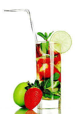 포토 JPG 해외이미지 음료 백그라운드 잎 재료 유리 딸기 귤 사람없음 초록색 얼음 흰색 알코올 신선 칵테일 민트 상쾌 라임 쿠바 밀짚 고립 모히토 소다 해외202004 해외202105 해외포토 자연요소 식물 감정 컬러 과일 재질 주류 중앙아메리카 짚 허브 파일형식