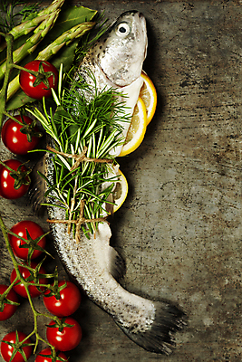 포토 JPG 해외이미지 방울토마토 실내 어류 사람없음 하이앵글 묶기 레몬 해산물 아스파라거스 노끈 로즈메리 무지개송어 해외202004 해외포토 줄 뷰포인트 토마토 채소 과일 모션 내부 수중동물 허브 송어 파일형식