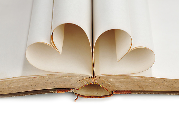 포토 JPG 해외이미지 종이 백그라운드 사랑 사람없음 책 낭만 하트 카피스페이스 해외202004 해외202105 해외포토 모양 감정 컨셉 공백 파일형식