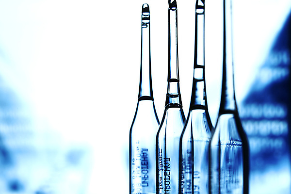 포토 JPG 해외이미지 디자인 산업 백그라운드 크리스마스 공 유리 벽지 추상 휴가 건강 사람없음 장식 물 빛 스터디 약 노란색 흰색 축하 화려 실험실 질병 상품 약국 연도 질감 주사약 테라피 조제 백신 봉인 인플루엔자 해외202004 해외202105 해외포토 자연요소 기념일 컬러 컨셉 무늬 의학 재질 실험 학습 뷰티 바이러스 만들기 파일형식