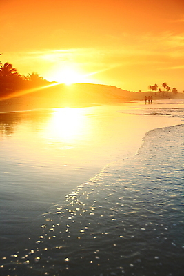 포토 JPG 해외이미지 구름 행복 포스터 모래 파도 바다 여행 백그라운드 오렌지 아프리카 자연 하늘 날씨 휴가 휴식 풍경 사람없음 물 여름 컬러풀 햇빛 태양 평화 일출 맑음 황혼 일몰 새벽 황금 야간 휴양지 석호 해외202004 해외202105 해외포토 자연요소 계절 감정 나라 컬러 컨셉 과일 노을 장소 생태계 파일형식