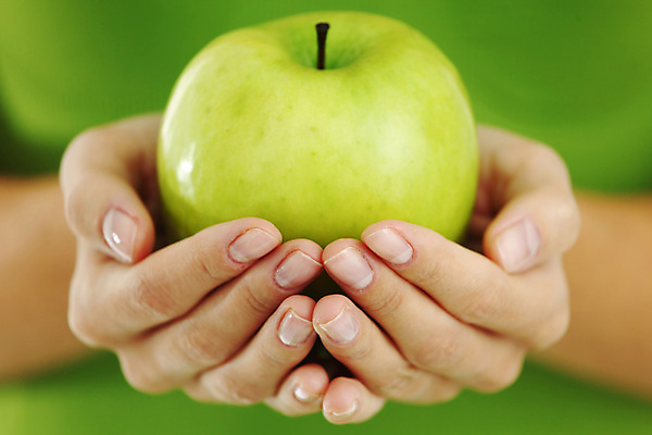 포토 JPG 해외이미지 라이프스타일 손 할머니 음식 줄기 백그라운드 컨셉 십자가 신체 다이어트 과일 부분 관계 자연 함께함 건강 관리 선물 사람없음 초록색 컬러풀 상점 주방 주스 흰색 신선 잡기 원형 달콤 사과 먹기 심볼 주기 상쾌 유기농 내추럴 고립 대장장이 돌봄 숙성 해외202004 해외202105 해외포토 도형 식물 웰빙 여자 노년 감정 음료 컬러 모션 생활 신체부위 맛 생태계 파일형식