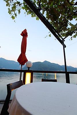 포토 JPG 해외이미지 나무 구름 공원 유럽 호수 여행 자연 하늘 휴가 휴식 산 파노라마 풍경 사람없음 야외 초록색 물 여름 파란색 도시풍경 햇빛 반사 마을 이탈리아 산책로 도시 만 스위스 언덕 만족 알프스 타운 몬테카를로 해외202004 해외202105 해외포토 자연요소 식물 계절 공공시설 감정 나라 길 컬러 컨셉 촬영기법 태양 생태계 모나코 파일형식