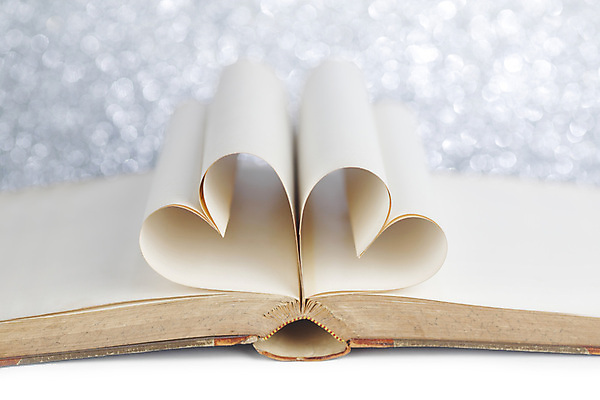 포토 JPG 해외이미지 종이 백그라운드 사랑 사람없음 책 낭만 하트 카피스페이스 해외202004 해외202105 해외포토 모양 감정 컨셉 공백 파일형식