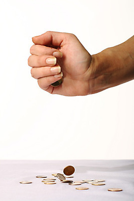 포토 JPG 해외이미지 손 컨셉 돈 비즈니스 곰 사람없음 상점 금속 동전 가을 변화 시장 재산 떨어짐 구매 미끄러짐 주식 주기 황소 낭비 분실 수입 비용 해외202004 해외202105 해외포토 동물 계절 포유류 모션 재질 신체부위 금융 경제 쇼핑 소 파일형식