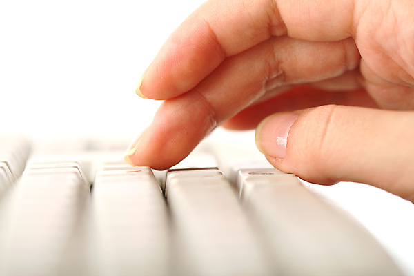 포토 JPG 해외이미지 직업 손 여자 백그라운드 인터넷 비즈니스 손가락 버튼 열쇠 직장 관리 사람없음 노트북 컴퓨터 사무실 다이어리 자료 웹 장비 정보 흰색 긴급 타이핑 키보드 업무 닫기 연결 손톱 묘사 바쁨 언론 비서 타입 인터넷주소 혁명 경영 입력 키패드 프로그래머 하드웨어 해외202004 해외202105 해외포토 컬러 컨셉 회사 모션 사람 신체부위 전자제품 사무용품 작업 파일형식