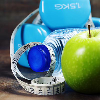 포토 JPG 해외이미지 다이어트 줄자 근접촬영 사람없음 아령 사과 물병 오브젝트 해외202004 해외포토 뷰포인트 과일 자 건강 물통 파일형식