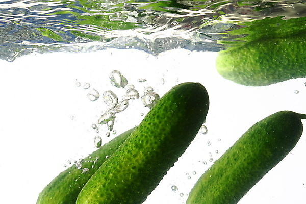 포토 JPG 해외이미지 모양 식물 물결 음료 음식 파도 백그라운드 모션 자연 오이 건강 사람없음 공중 초록색 물 파란색 환경 냉동 거품 흐름 추위 흰색 신선 투명 액체 닫기 떨어짐 빗방울 먹기 순수 눈물 묘사 속도 유기농 질감 충격 고립 잔물결 스플래쉬 완전 해외202004 해외202105 해외포토 자연요소 웰빙 감정 바다 컬러 컨셉 채소 비_날씨 생태계 파일형식