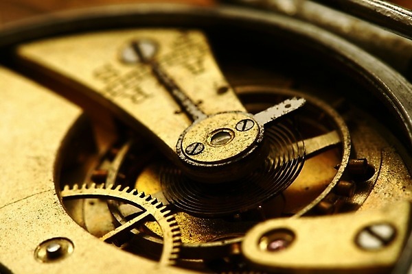 포토 JPG 해외이미지 디자인 산업 시계 비즈니스 부분 모션 실내 사람없음 금속 힘 기계 흐름 과학기술 수확 골동품 기구 시간 업무 바퀴 원형 황금 철 손목시계 묘사 부식 톱니바퀴 복고 회전 엔진 기어 공학 그런지 옛날 철강 해외202004 해외202105 해외포토 도형 교육 컨셉 농업 장신구 재질 기술 내부 작업 파일형식