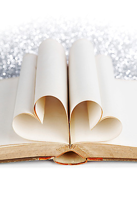 포토 JPG 해외이미지 종이 백그라운드 사랑 사람없음 책 낭만 하트 카피스페이스 해외202004 해외202105 해외포토 모양 감정 컨셉 공백 파일형식