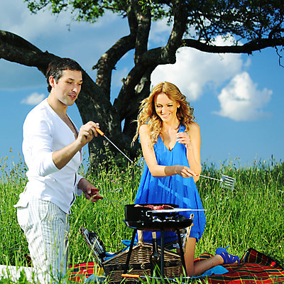 포토 JPG 해외이미지 나무 백인 라이프스타일 커플 공원 여자 남자 행복 음료 음식 결혼 2 가족 관계 자연 휴가 휴식 함께함 건강 사랑 사람 성인 야외 두명 소풍 봄 낭만 아내 날짜 숲 해외202004 해외202105 해외포토 서양인 식물 계절 공공시설 감정 컨셉 이벤트 생활 야외활동 생태계 파일형식