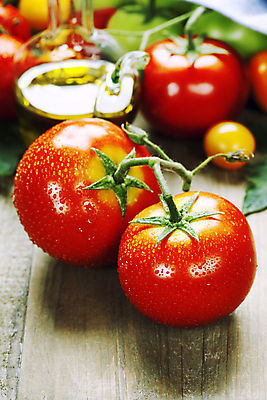 포토 JPG 해외이미지 토마토 방울토마토 실내 사람없음 신선 담기 해외202004 해외포토 채소 모션 내부 파일형식