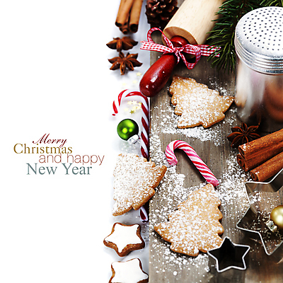 포토 JPG 해외이미지 별 리본 크리스마스 실내 통 타이포그라피 사람없음 달콤 흰배경 쿠키틀 나무도마 반죽밀대 슈가파우더 시나몬스틱 지팡이사탕 크리스마스트리모양쿠키 트리모양 오너먼트 카피스페이스 해외202004 팔각회향 해외포토 자연요소 모양 문자 기념일 백그라운드 크리스마스장식 도마 사탕 내부 목재 크리스마스트리 쿠키 공백 흰색 맛 향신료 밀대 제빵도구 시나몬 파일형식