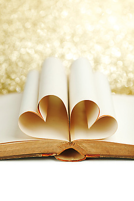 포토 JPG 해외이미지 종이 백그라운드 사랑 사람없음 책 낭만 하트 카피스페이스 해외202004 해외202105 해외포토 모양 감정 컨셉 공백 파일형식