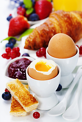 포토 JPG 해외이미지 실내 사람없음 계란 아침식사 흰배경 해외202004 해외포토 백그라운드 내부 알 식사 흰색 파일형식