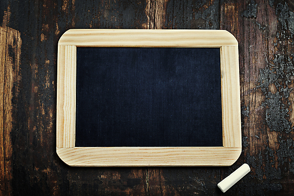 포토 JPG 해외이미지 실내 사람없음 칠판 분필 나무바닥 카피스페이스 해외202004 해외포토 바닥 내부 공백 초크 파일형식