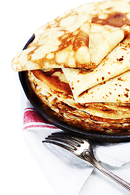 포토 JPG 해외이미지 접시 포크 실내 사람없음 식탁보 달콤 흰배경 크레이프 해외202004 해외포토 식기 백그라운드 디저트 내부 흰색 맛 파일형식