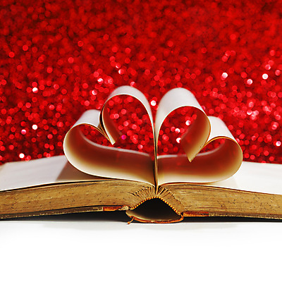 포토 JPG 해외이미지 종이 백그라운드 사랑 사람없음 책 빨간색 낭만 하트 카피스페이스 해외202004 해외202105 해외포토 모양 감정 컬러 컨셉 공백 파일형식