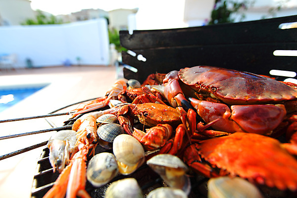 포토 JPG 해외이미지 주간 조개 사람없음 야외 아웃포커스 게 신선 그릴 바비큐 굽기 해산물 집게발 해외202004 해외202105 해외포토 자연요소 음식 주방용품 어패류 촬영기법 갑각류 구이 파일형식