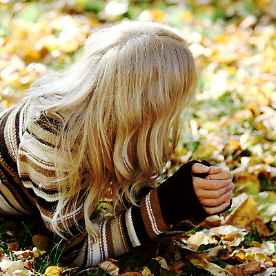 포토 JPG 해외이미지 나무 1 손 계절 공원 여자 꽃 행복 얼굴 백그라운드 단풍 잎 오렌지 자연 사랑 한명 미소 웃음 사람 성인 야외 빨간색 초록색 노란색 유행 검은색 가을 흰색 그룹 9월 스웨터 추수감사절 10월 유일 해외202004 해외202105 해외포토 식물 공공시설 감정 기독교 컬러 상의 과일 표정 신체부위 날짜 생태계 파일형식