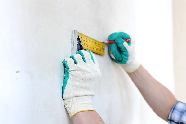 포토 JPG 해외이미지 직업 응시 남자 벽 백그라운드 노동자 주택 기술 관리 미소 사람 성인 사람없음 건물 흰색 공구 업무 계산 엔지니어 수리 보호 측정 테이프 목공예 고정 판매원 DIY 계약자 복원 설치 리모델링 업그레이드 조작 프로젝트 해외202004 해외202105 해외포토 건축물 시선 컬러 컨셉 문구용품 표정 취미 도구 작업 기술자 공예 계약 파일형식