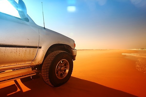 포토 JPG 해외이미지 모래 스포츠 여행 일러스트 자동차 자연 하늘 건조 풍경 사람없음 야외 운전 사막 바퀴 땅 모래언덕 짐차 오프로드 해외202004 해외202105 해외포토 육상교통 모션 언덕 생태계 파일형식