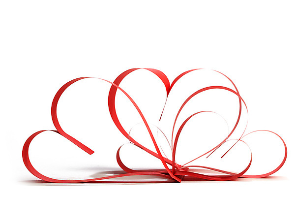 포토 JPG 해외이미지 리본 실내 발렌타인데이 사랑 사람없음 하트 흰배경 해외202105 해외포토 모양 감정 백그라운드 데이이벤트 내부 흰색 파일형식