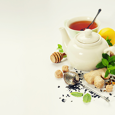 포토 JPG 해외이미지 실내 사람없음 도자기 찻잔 찻주전자 레몬 흰배경 생강 찻잎 허니디퍼 해외202004 해외포토 백그라운드 채소 과일 주전자 잔 내부 차_음료 흰색 도구 파일형식